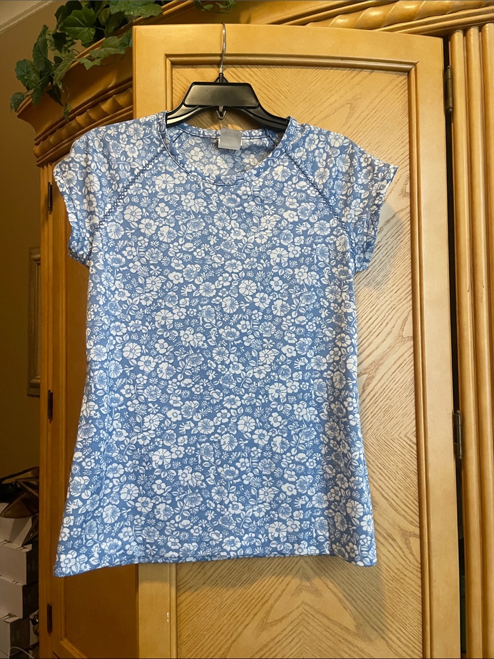 Vintage Aileen blue and white top size medium